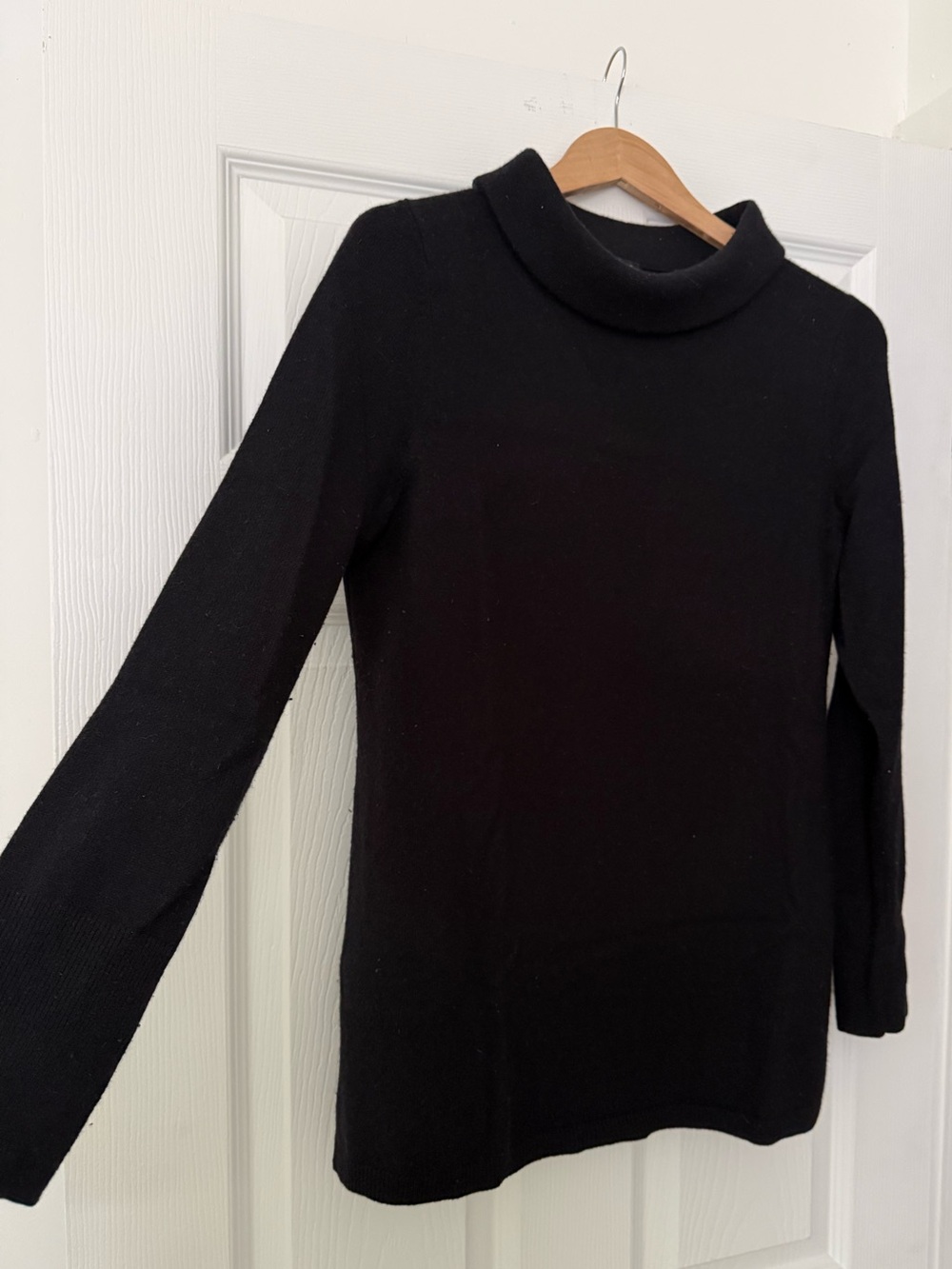 Talbots Black Turtleneck Sweater - Slim Long Sleeve